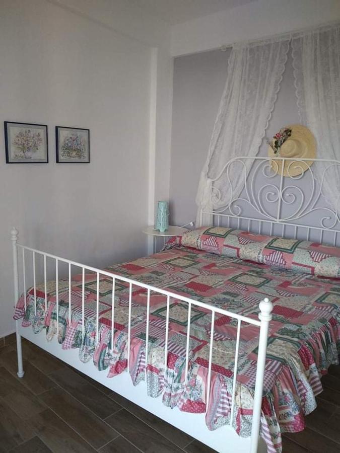 Iris Apartments Влёра Экстерьер фото